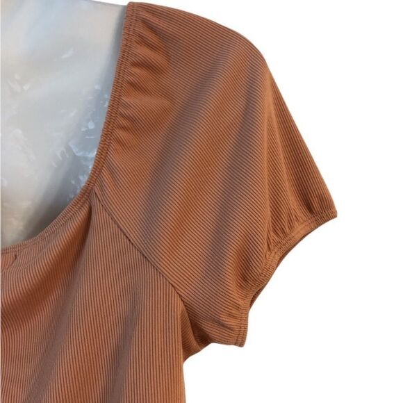 NO COMMENT top Size M puff sleeve accented bust lightly ribbed mauve NWT - Picture 3 of 6